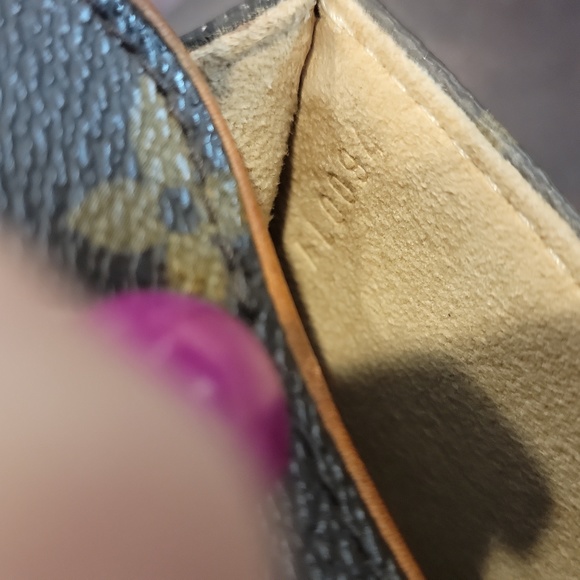 Authentic Louis Vuitton Florentine belt bag - Picture 10 of 10